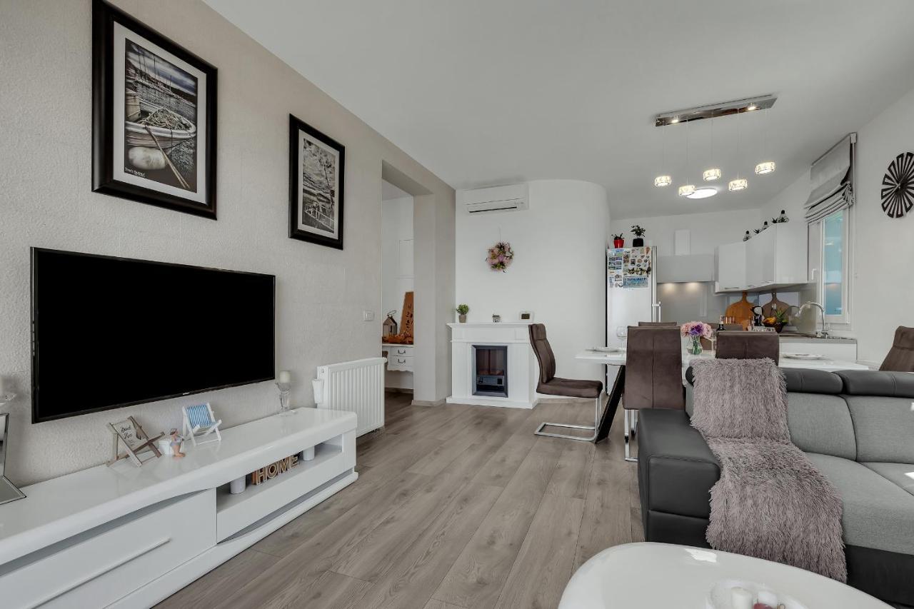 Apartment Apricus Makarska Exterior photo